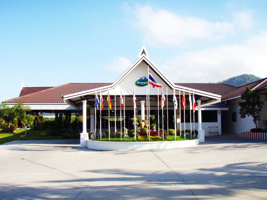 The Emerald Golf Club