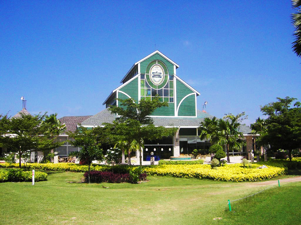 Silky Oak Country Club