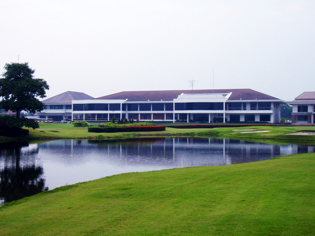 The Royal Golf & Country Club
